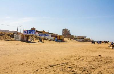 VENTA DE AMPLIO TERRENO FRENTE AL MAR - PIMENTEL